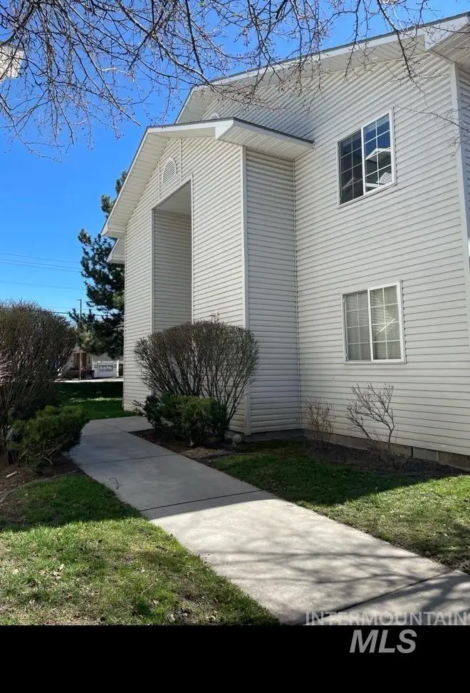 4794 N Fortune Ln, Boise, ID 83714 - #1