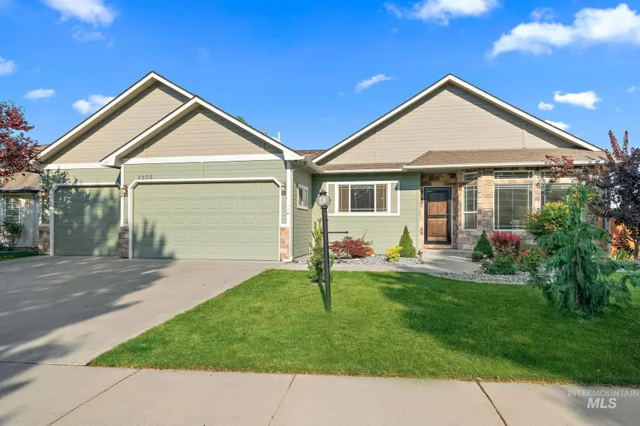 2205 N Aronmink Way, Meridian, ID 83646 - #2