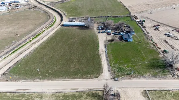 20286 Travis Rd, Wilder, ID 83676