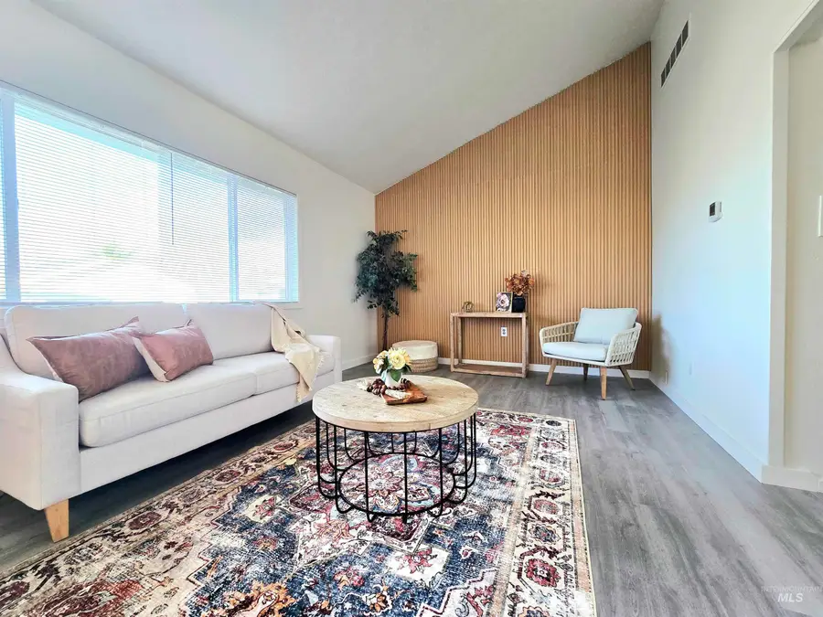 728 NW 8th St, Meridian, ID 83642 - #3