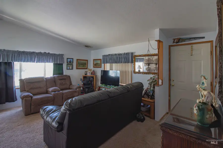 11 Freedom Drive, Ontario, OR 97914 - #3