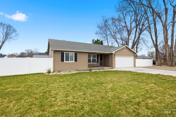 629 Lake Lowell, Nampa, ID 83686