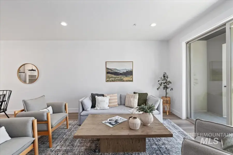 1663 W Burlison Ln, Boise, ID 83705 - #2