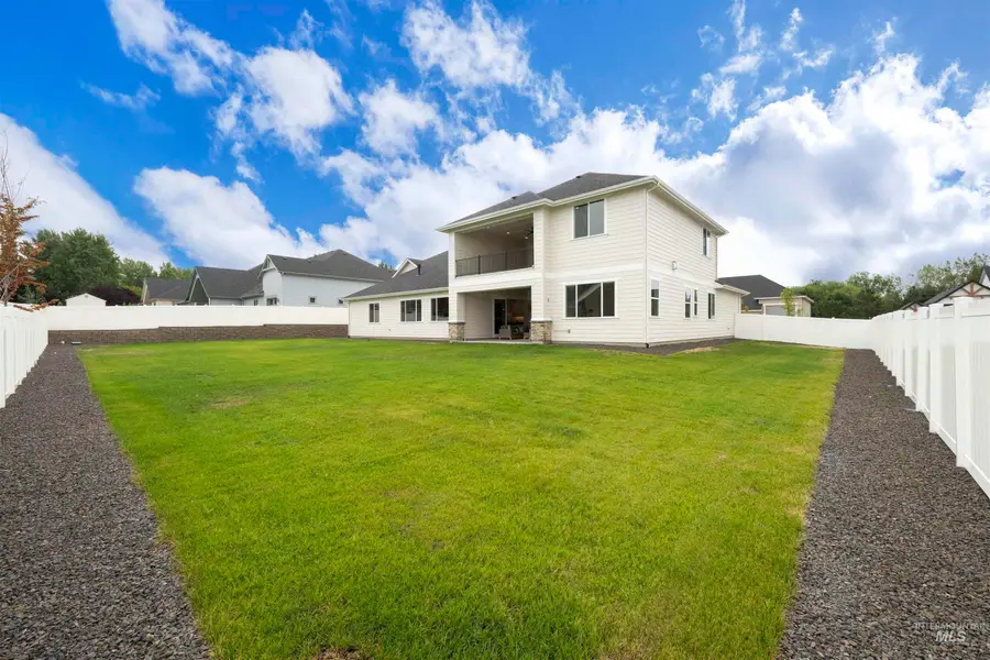 2941 N Staghaven Ave, Star, ID 83669 - #3