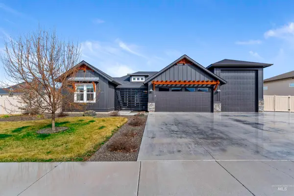 492 Applecreek St, Middleton, ID 83644