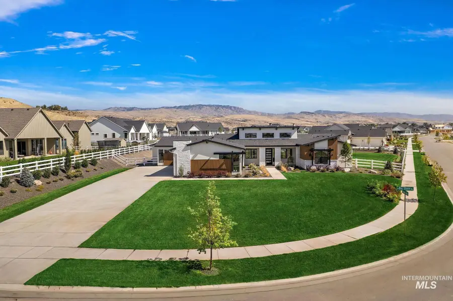 7786 W Diamond Lake Dr, Boise, ID 83714 - #2