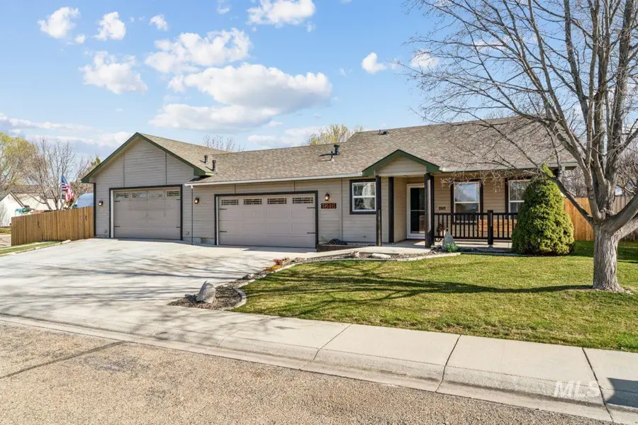 1846 W Topanga Dr, Kuna, ID 83634 - #3