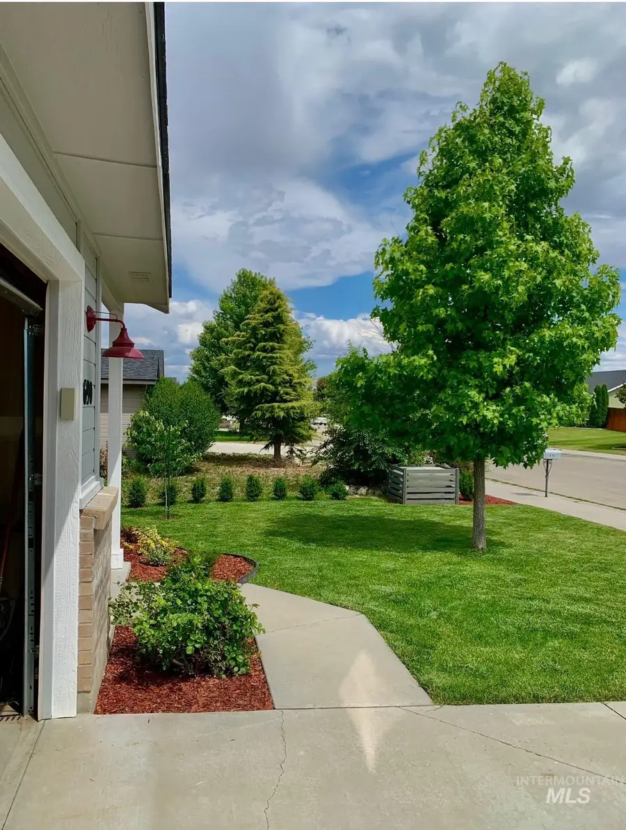 690 Sw Lago, Mountain Home, ID 83647 - #3