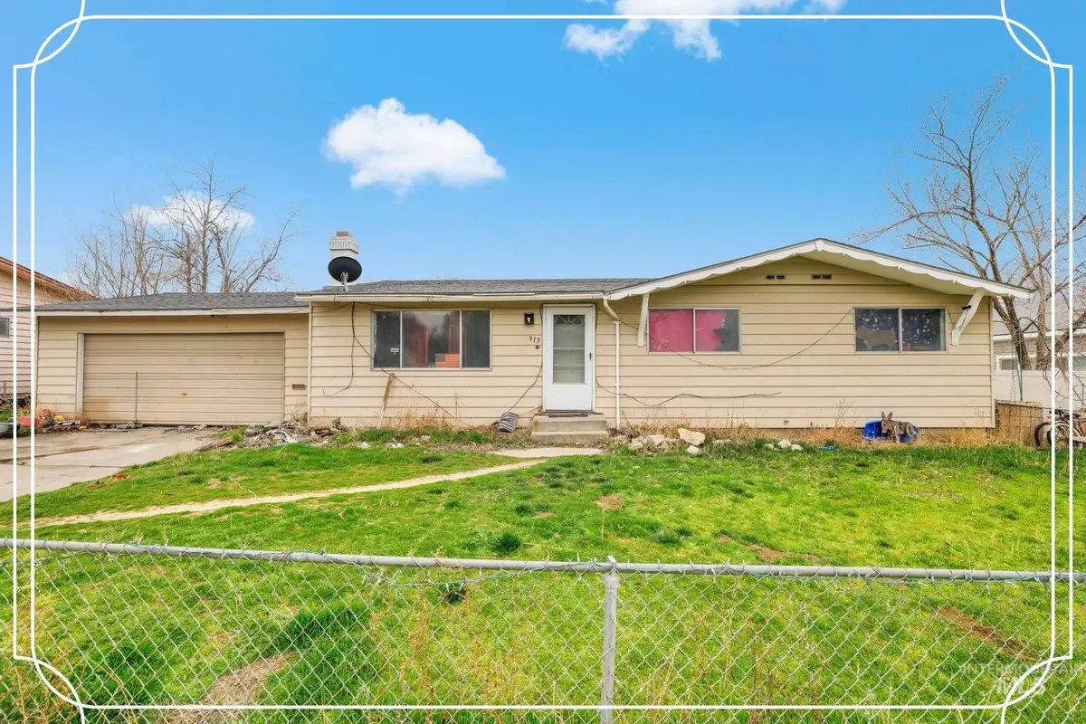 913 9th Ave N, Buhl, ID 83316 - #1