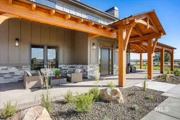 8860 Kemp, Middleton, ID 83607