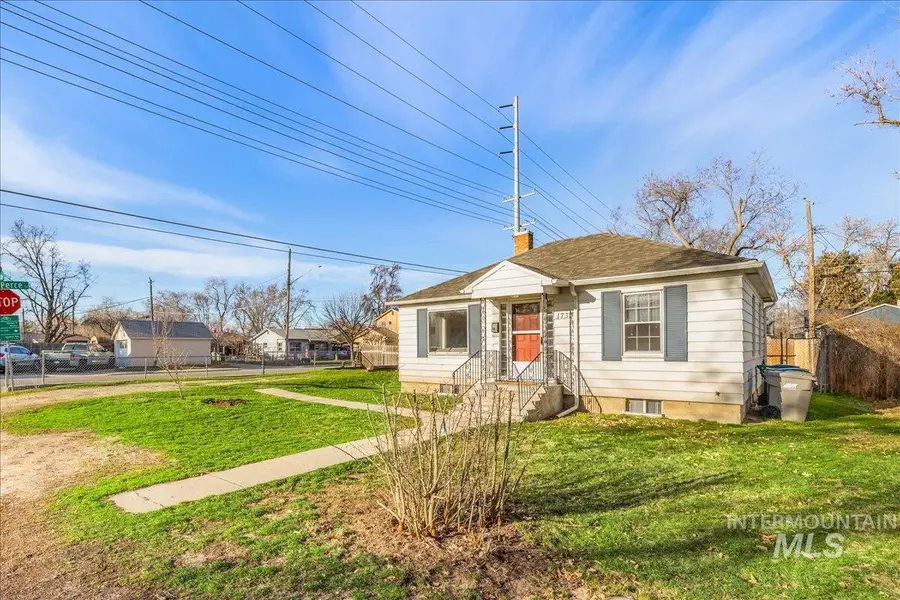 1733 S Shoshone St, Boise, ID 83705 - #3