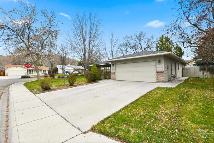 7348 N Crewe Ave, Boise, ID 83714 - #3
