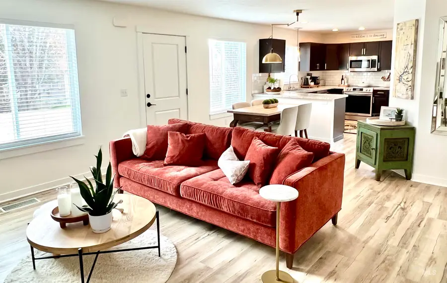 1518 E Florida Ave, Nampa, ID 83686 - #2