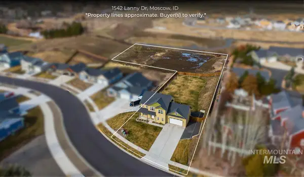 1542 Lanny Dr, Moscow, ID 83843