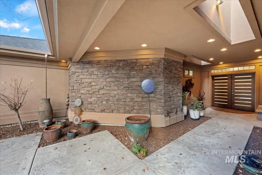 2586 S Creek Pointe Lane, Eagle, ID 83616 - #2