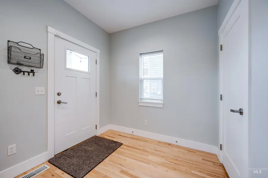 1627 E Third St, Moscow, ID 83843 - #2