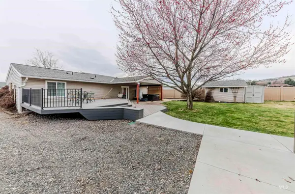 2646 25th St, Clarkston, WA 99403