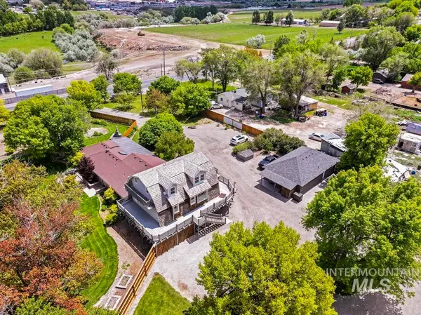 564 S Blue Lakes Blvd, Twin Falls, ID 83301