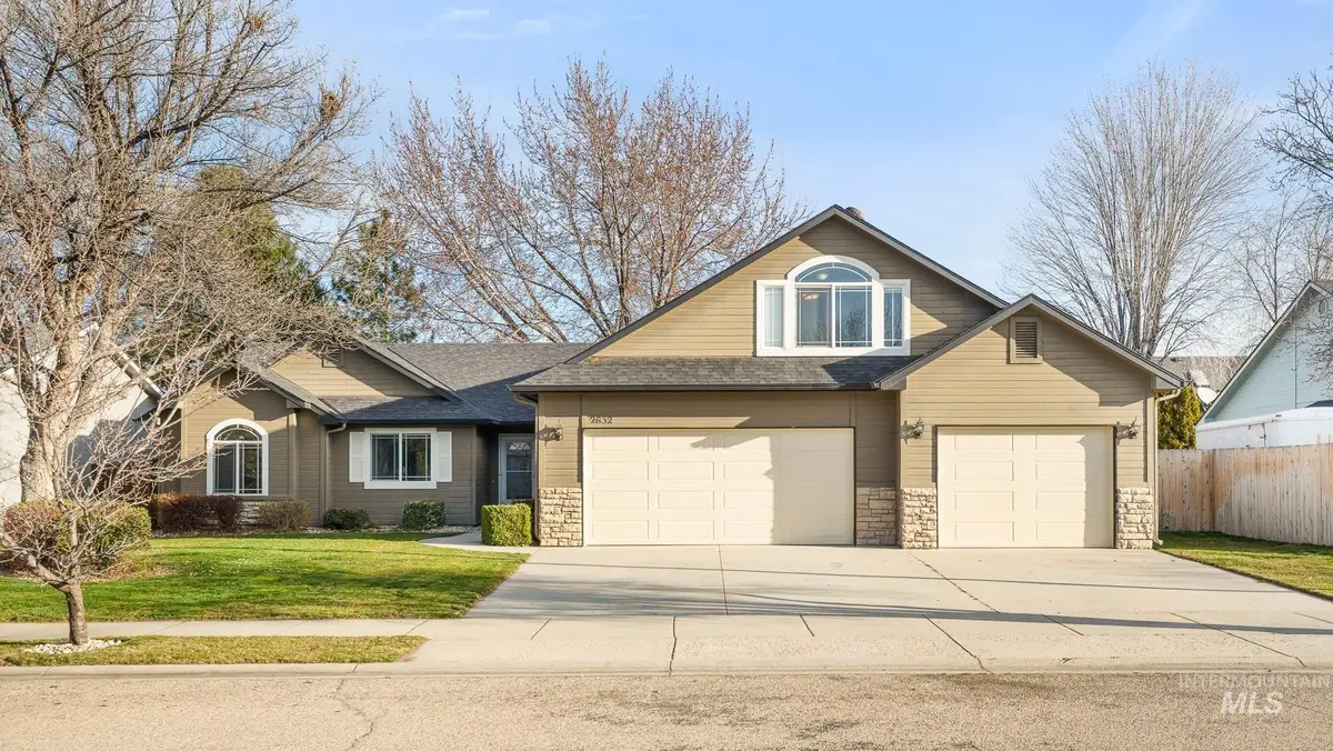 2832 E Indian Creek Dr, Meridian, ID 83642 - #1