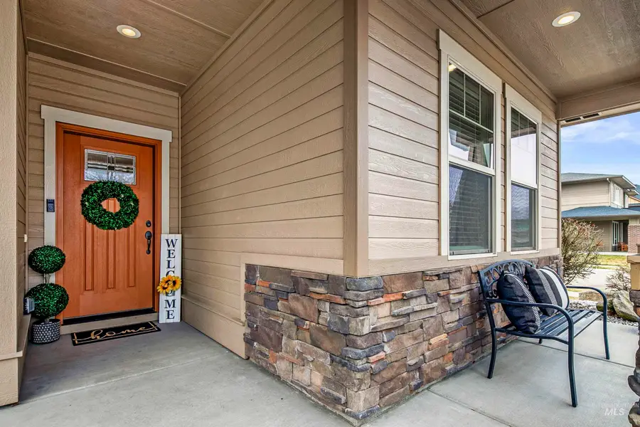 489 W Dreyfuss St, Meridian, ID 83646 - #3