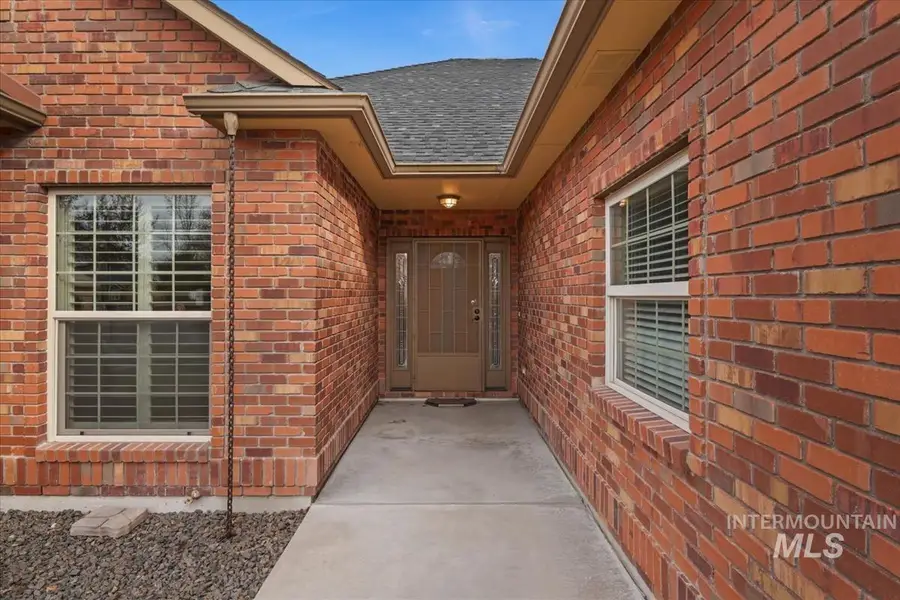 6980 E Greens Dr, Nampa, ID 83687 - #2