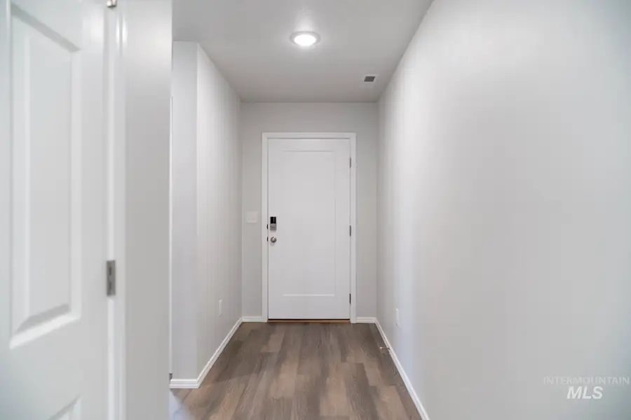 1281 W Buffalo River Dr, Meridian, ID 83642 - #2