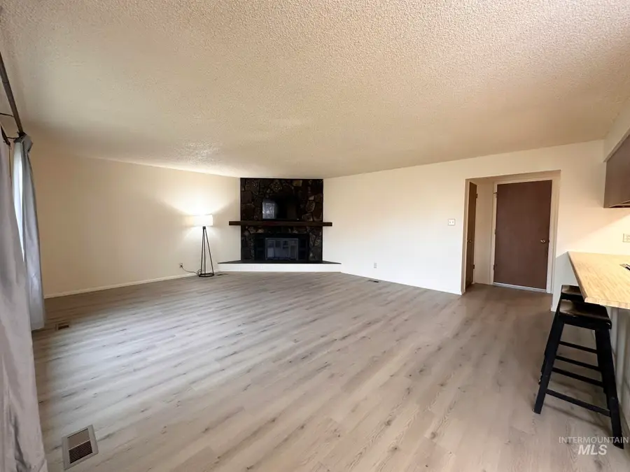 551 Park Meadows Cir, Twin Falls, ID 83301 - #3