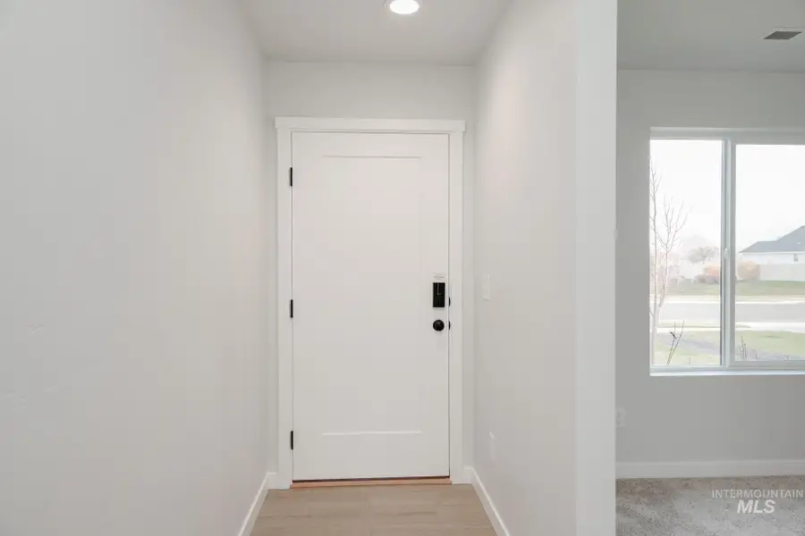 895 NE Trailridge St, Mountain Home, ID 83647 - #2