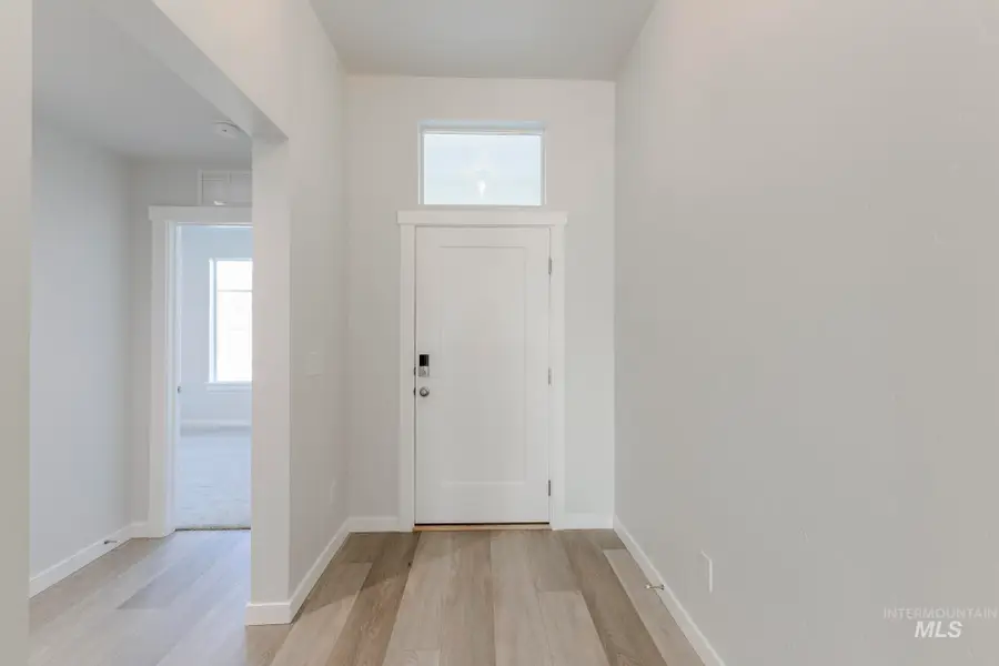 6515 W Plateau Creek Dr, Meridian, ID 83646 - #2