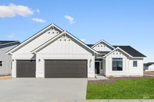 5186 E Phelps Lake Dr, Nampa, ID 83687
