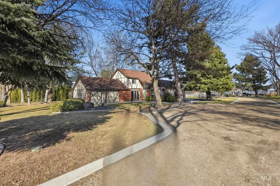 5702 E Victory Rd., Nampa, ID 83687 - #2