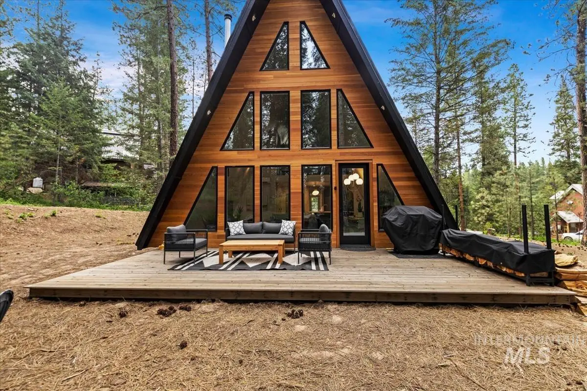 64 Fairway Dr, Garden Valley, ID 83622 - #1