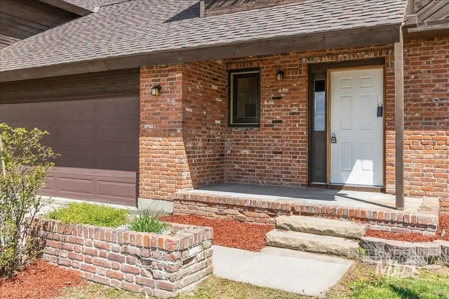 2304 N Montana Avenue, Caldwell, ID 83605 - #3