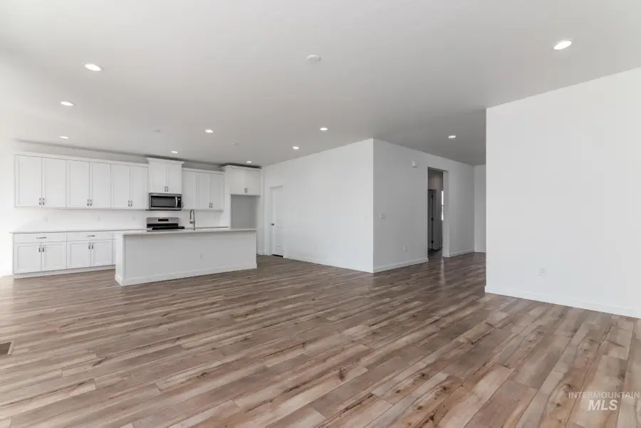 893 W Bay St, Middleton, ID 83644 - #3