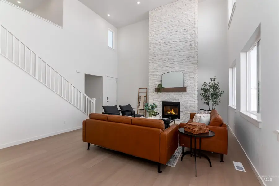 2629 N Morehouse Ave, Eagle, ID 83616 - #2