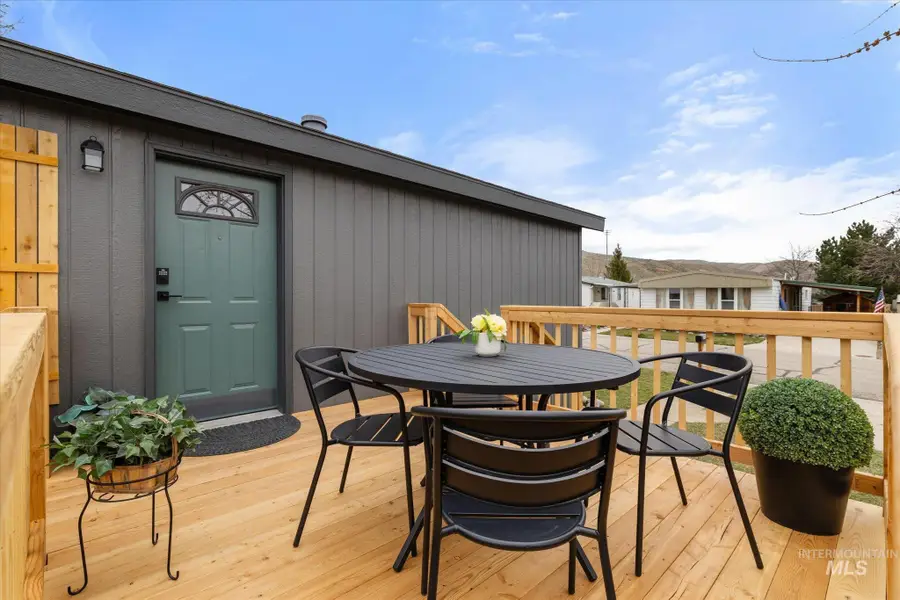 3703 S Clacton Way, Boise, ID 83716 - #2