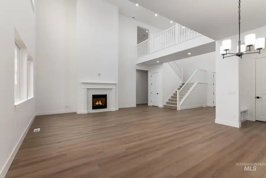 1366 W Grassland Ct, Middleton, ID 83644 - #3