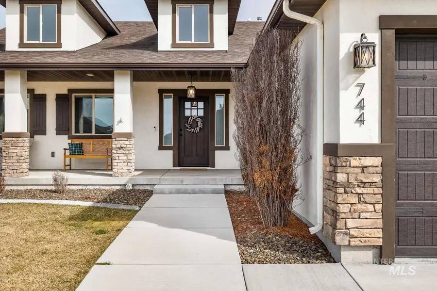 744 Midnight Sun Loop, Twin Falls, ID 83301 - #2