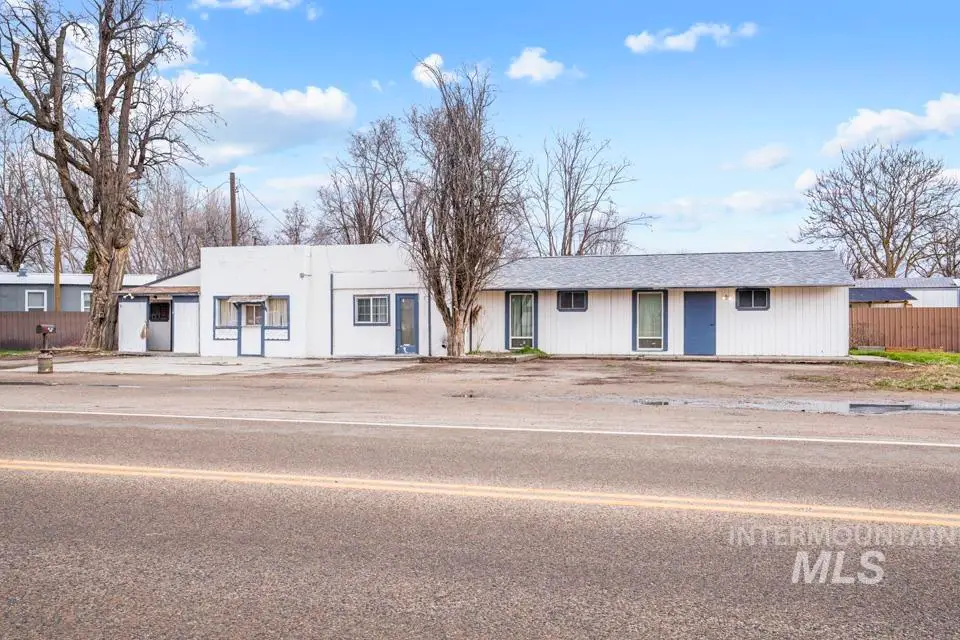 321 Southeast Ave, New Plymouth, ID 83655 - #1