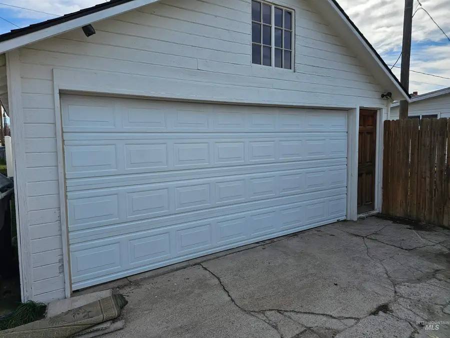 236 Meffan Ave, Nampa, ID 83651 - #2