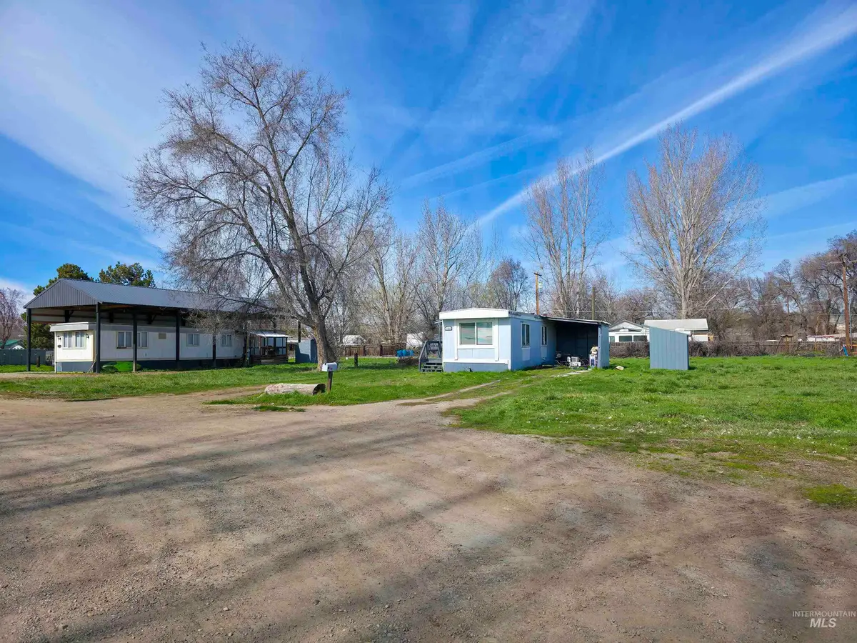 1116 & 1126 E Washington St, Weiser, ID 83672 - #1