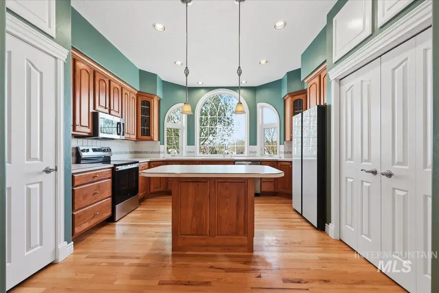 2676 S Velvet Falls Way, Meridian, ID 83642 - #2