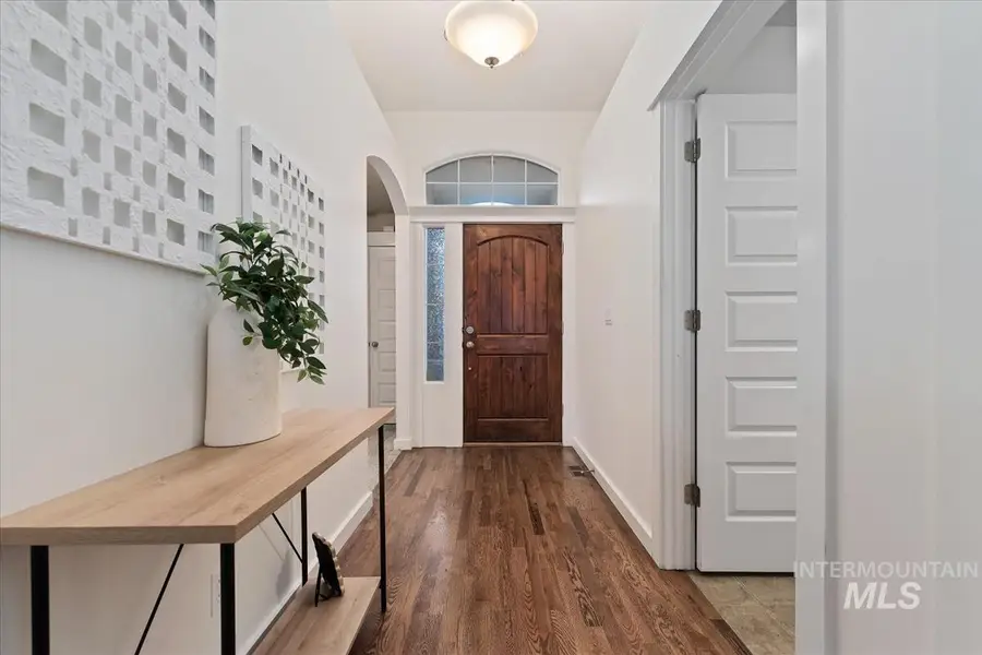 2981 E Deerhill Dr, Meridian, ID 83642 - #3