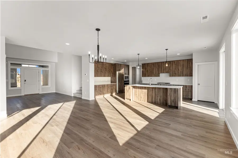 1193 W Cub River Dr, Meridian, ID 83642 - #3