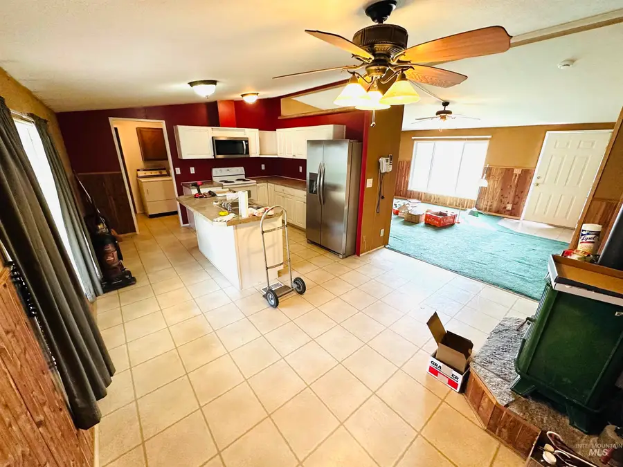 1304 Young Field Ave, Jordan Valley, OR 97910 - #3