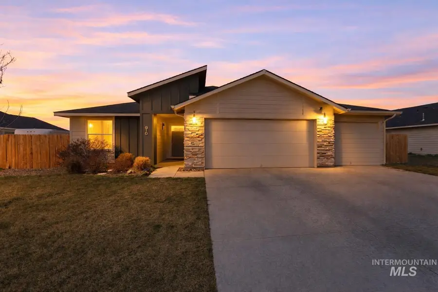 910 SW Miner St, Mountain Home, ID 83647 - #2