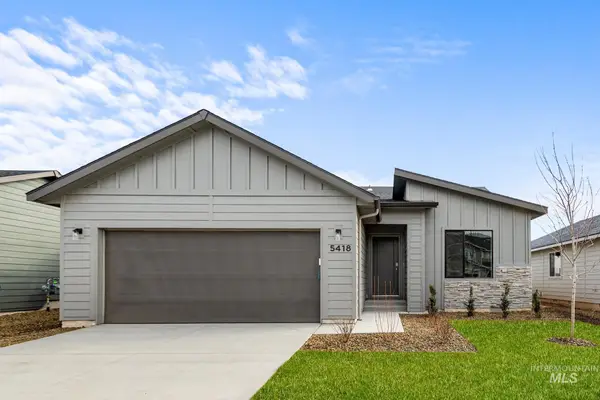 6704 W Plateau Creek Dr, Meridian, ID 83646