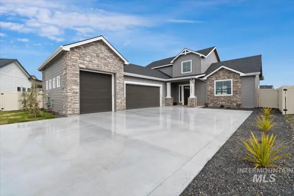 9894 W Sunberry Court, Star, ID 83669
