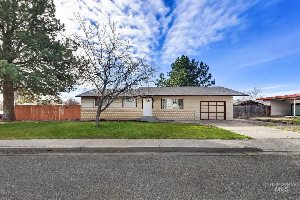 115 E 14th N St, Mountain Home, ID 83647 - #1