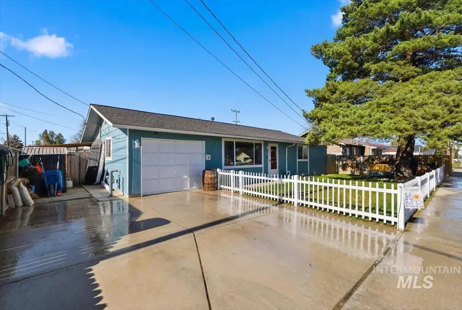 2211 3rd St S, Nampa, ID 83651 - #3